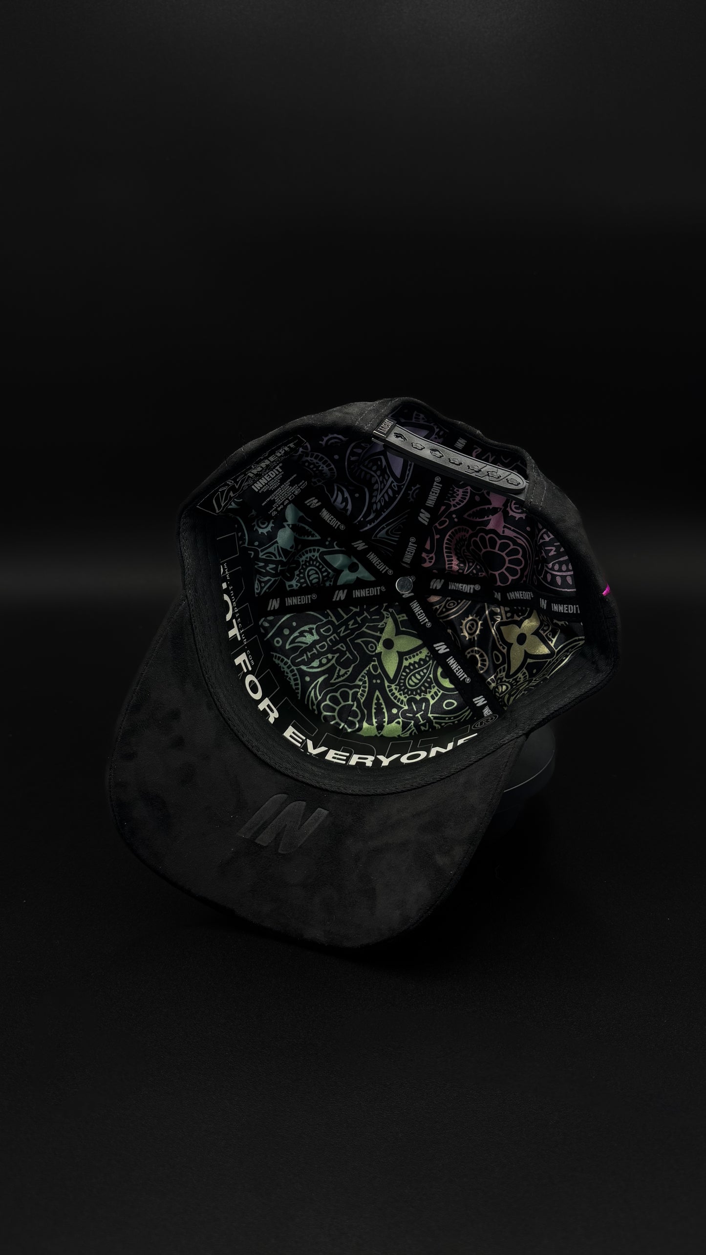 Innedit Muratravis “Flvwers”