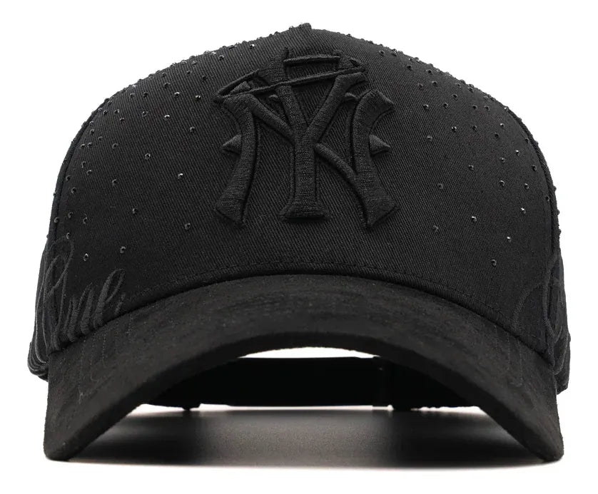 31 Hats Forever Black