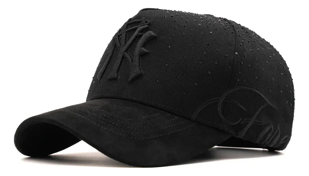 31 Hats Forever Black