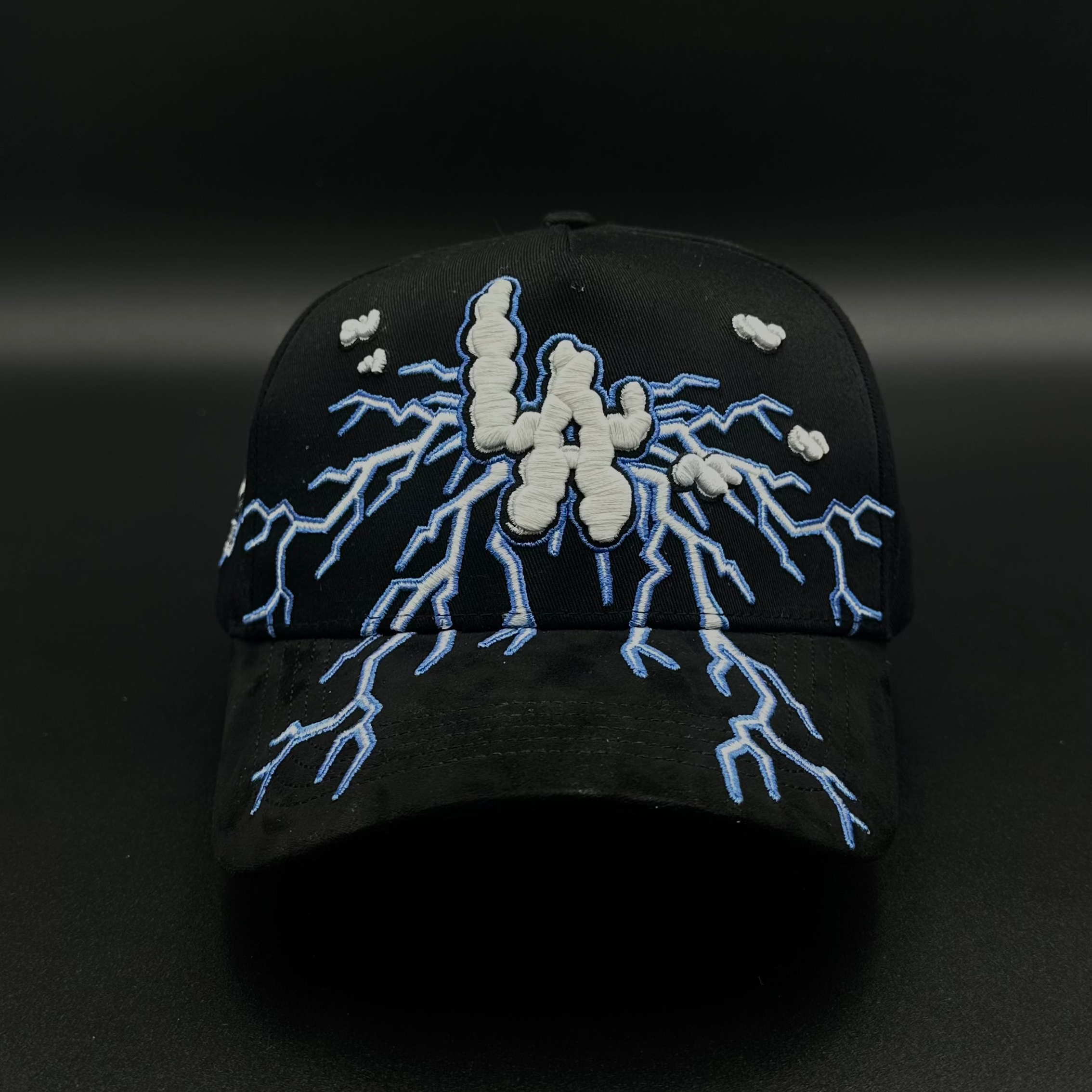 Gorra  31 Hats LA clouds electric