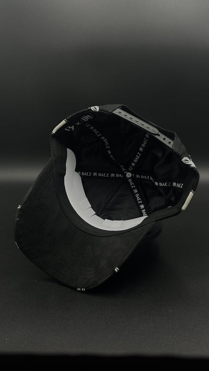 Gorra Baez X Oscar Maydon Quien Me Cuida No Duerme