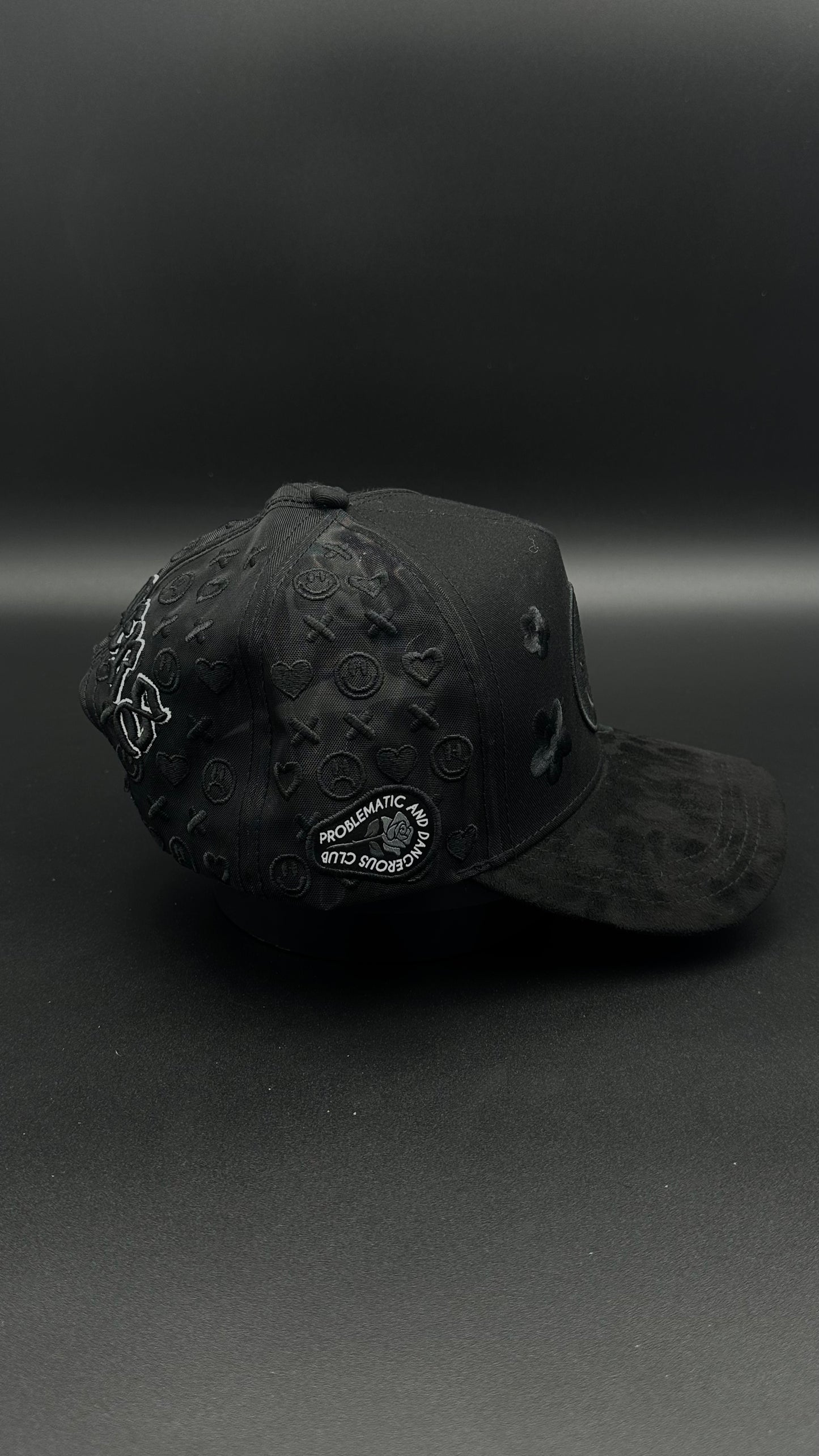 Gorra Problematic and Dangerous club Black