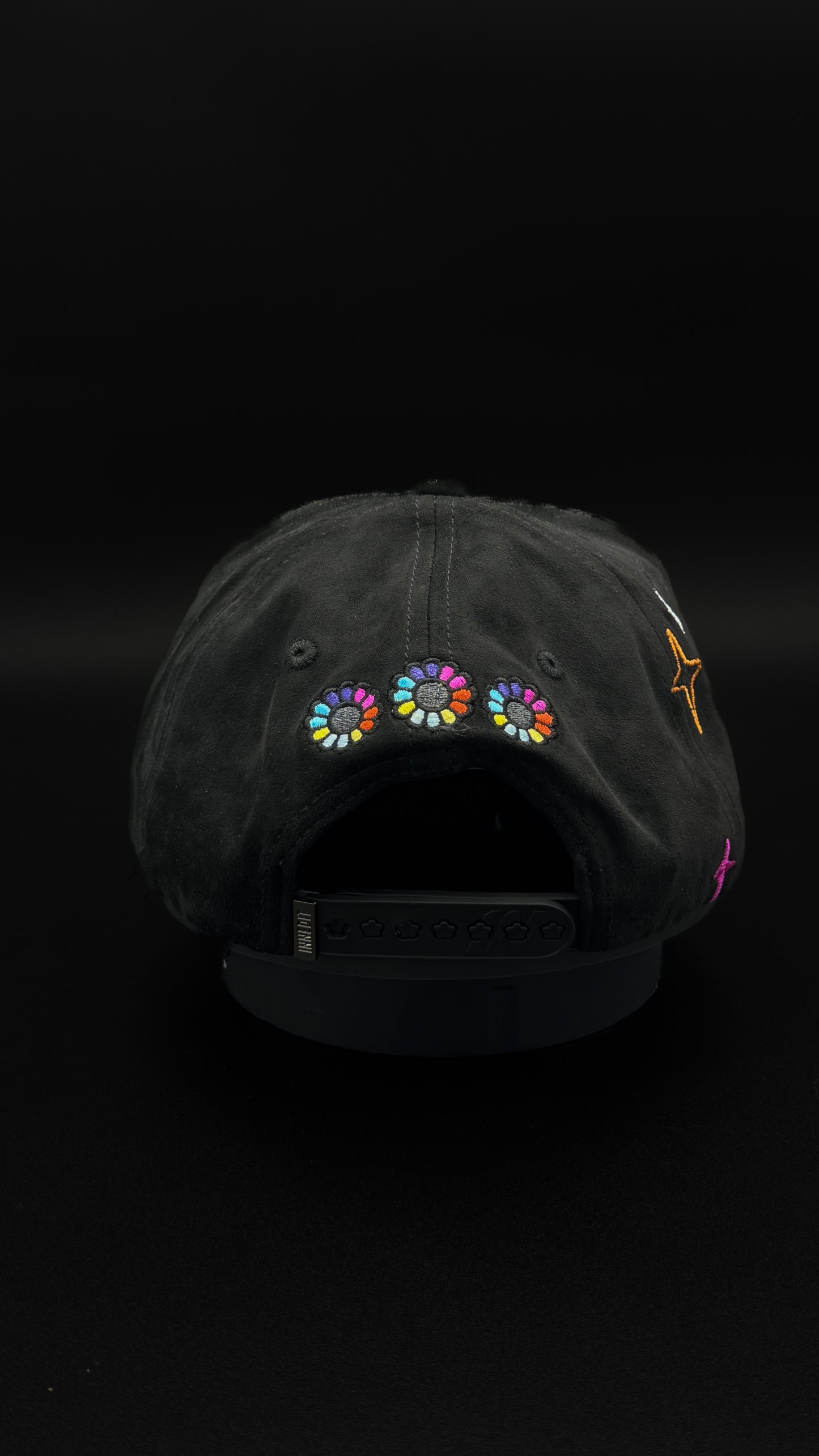 Innedit Muratravis “Flvwers”