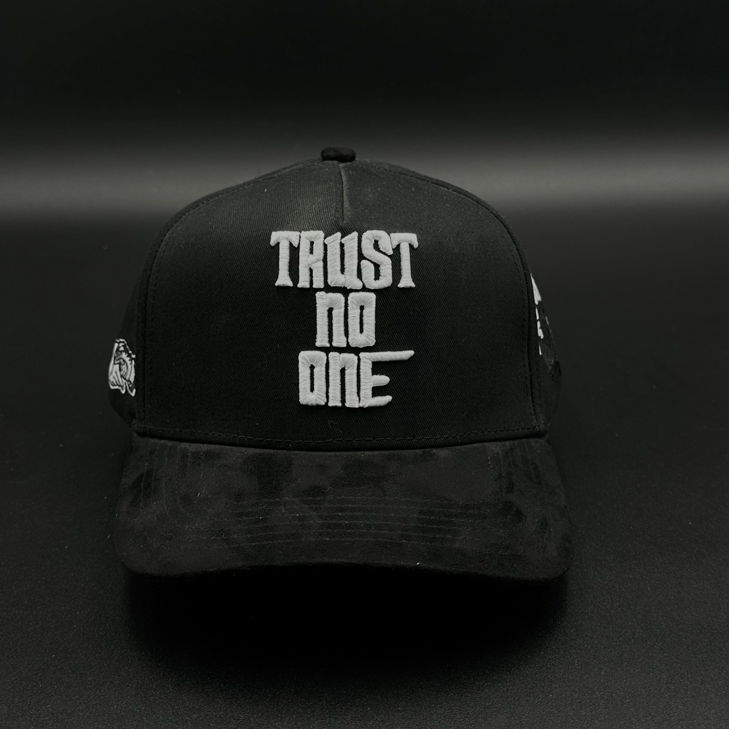 Gorra LLS Hats Trust No One