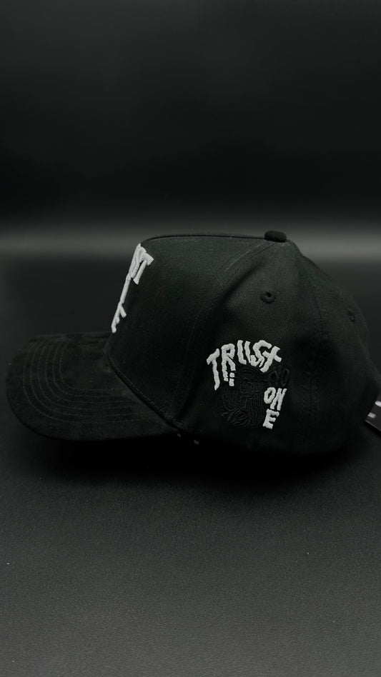 Gorra LLS Hats Trust No One