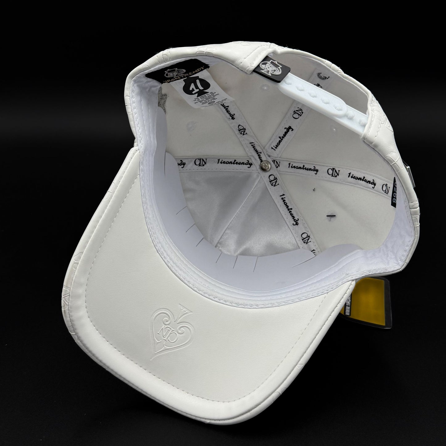 1Iron Trendy “Soy Alucin” White