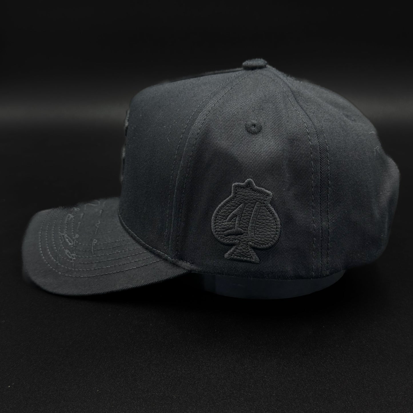 1Iron Trendy Total Black