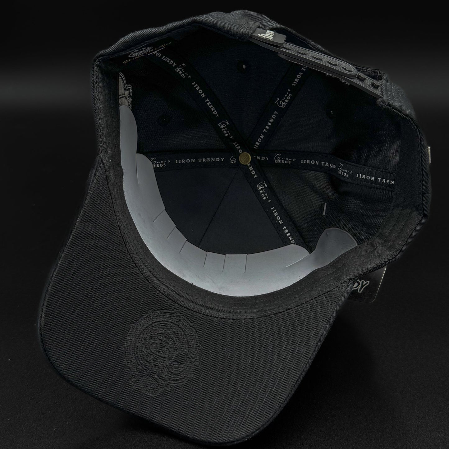 1Iron Trendy Total Black